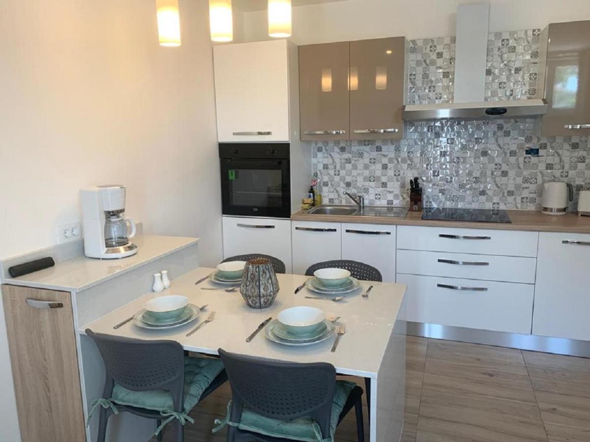 La Dolce Vita Apartments Unit 2 Posedarje Kültér fotó